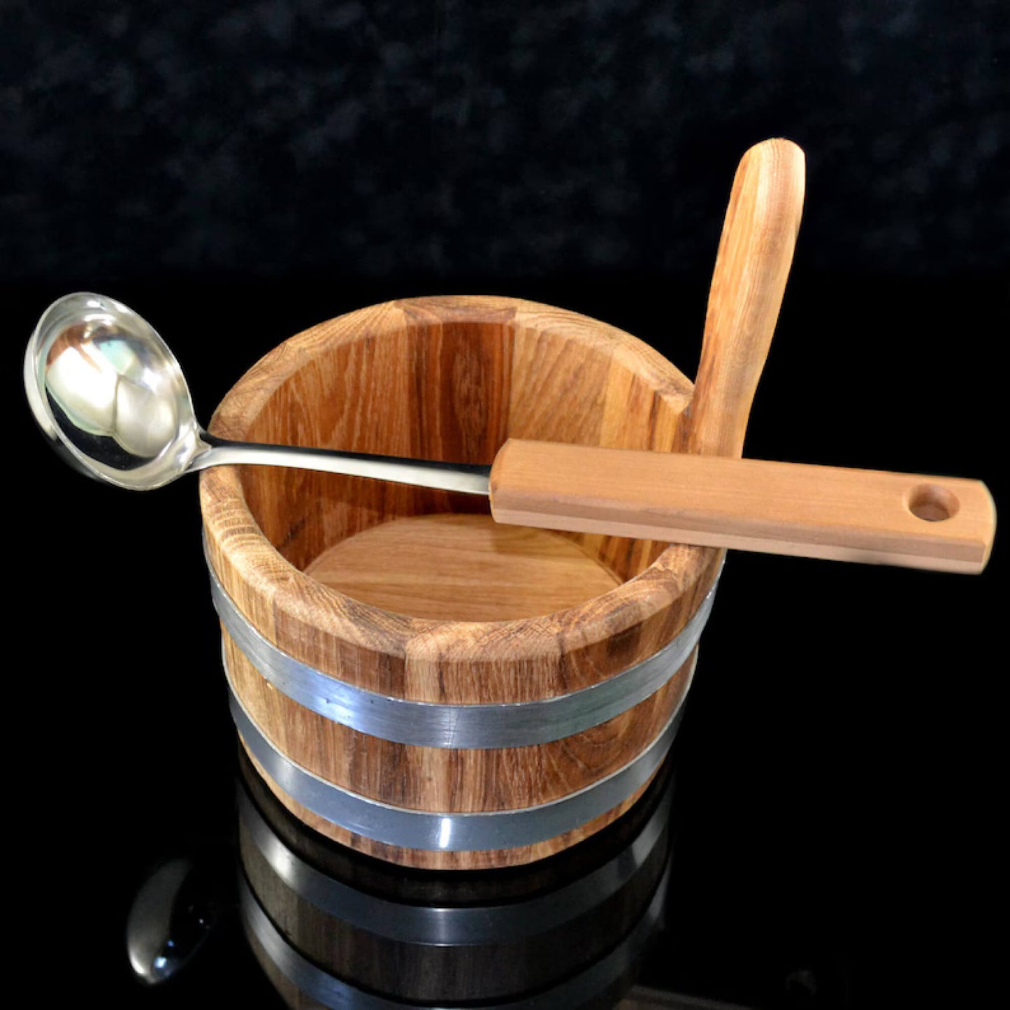 Oak bucket 3L & Ladle